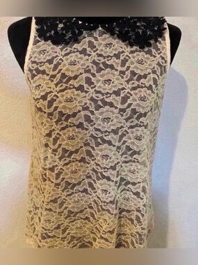 Women’s Beaded Collar Lace Overlay Tank Top - Cream (Size M)